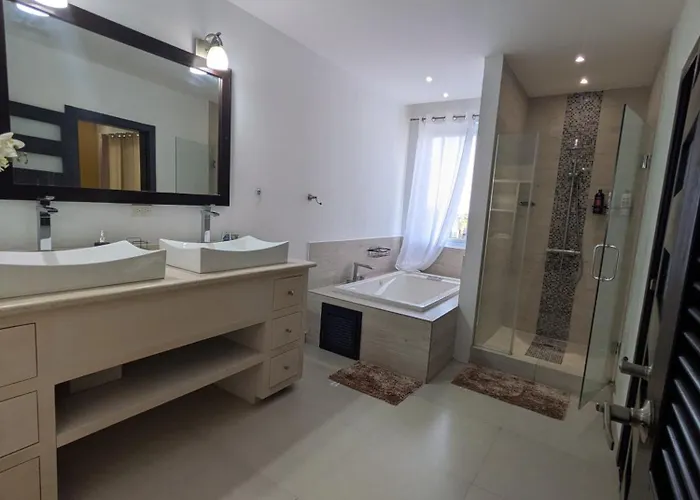 Azalia Palms New Oceanview Villa