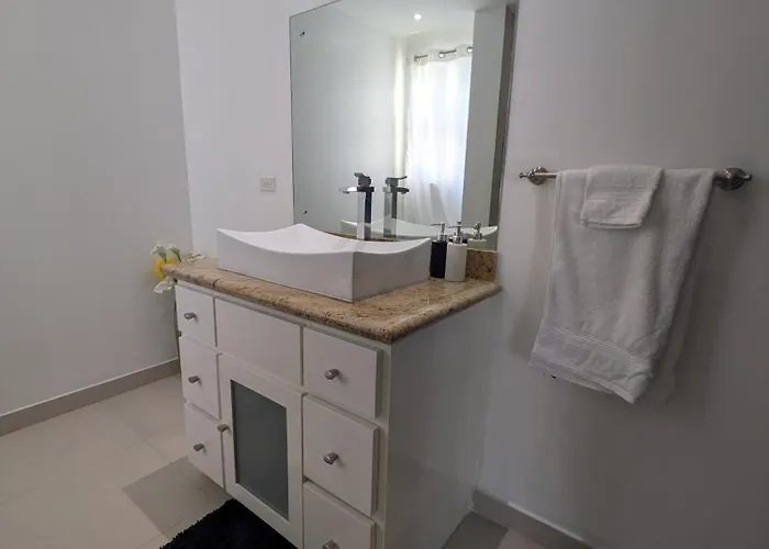 Azalia Palms New Oceanview *