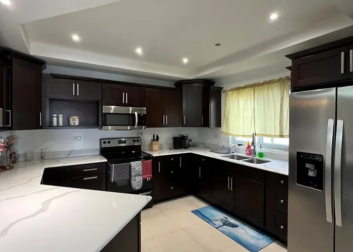 Azalia Palms New Oceanview